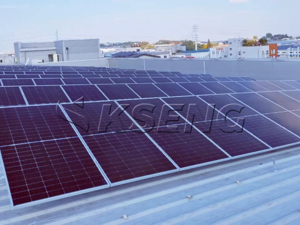 韩国彩钢瓦屋面光伏支架案例171KW