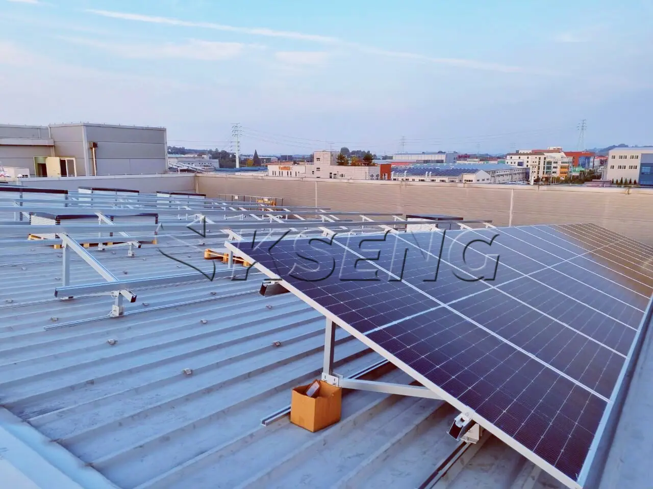 韩国彩钢瓦屋面光伏支架171KW