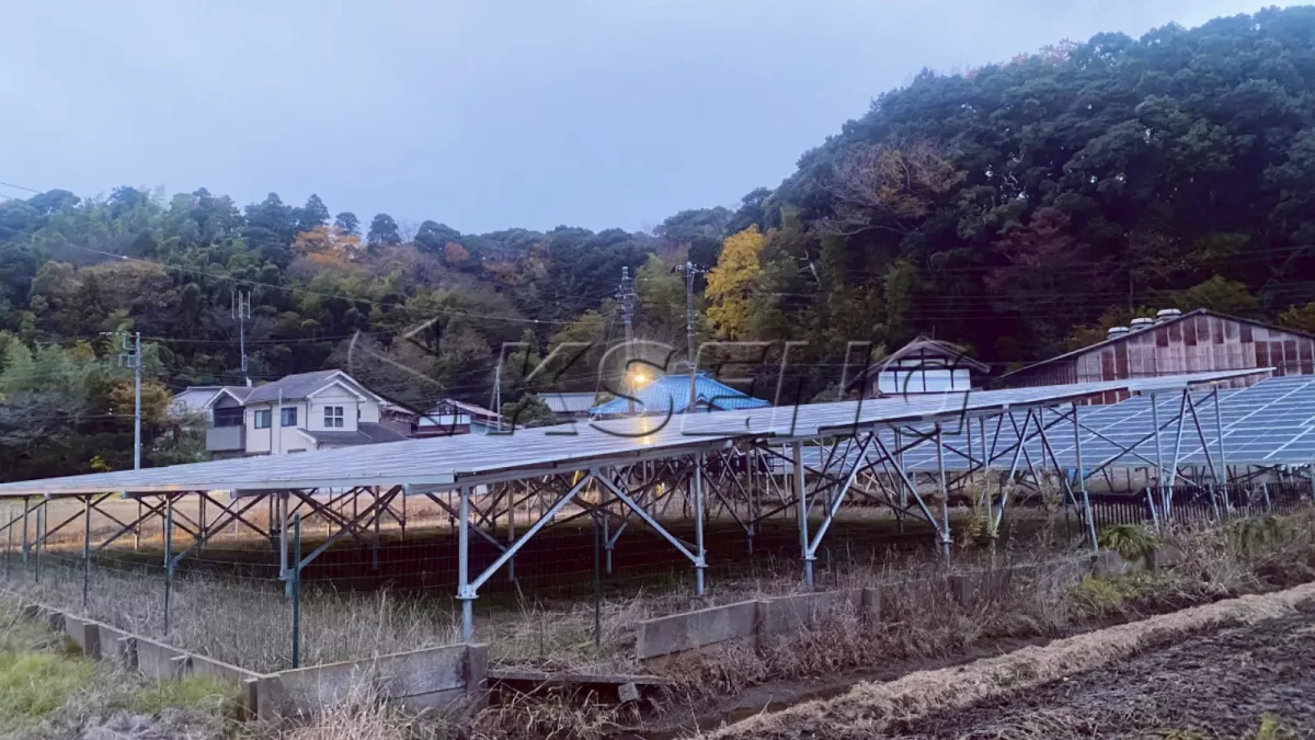 日本地面铝合金光伏支架