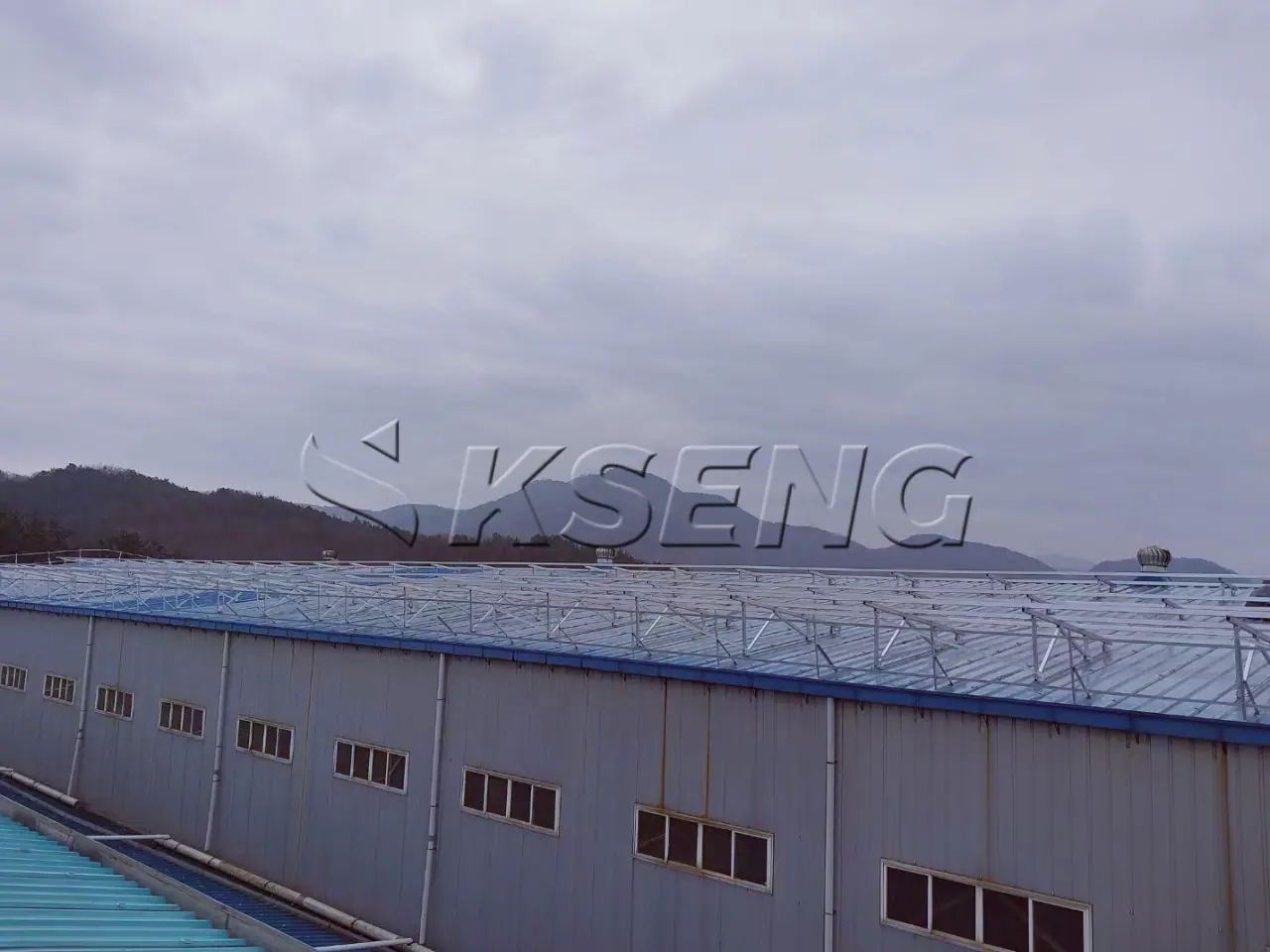 韩国庆尚南道屋面光伏支架806.3KW