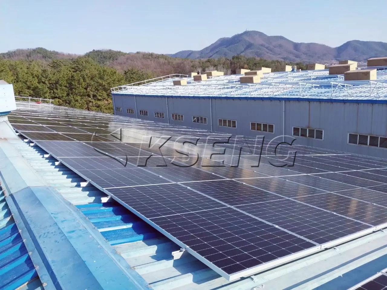 韩国庆尚南道屋面光伏支架806.3KW