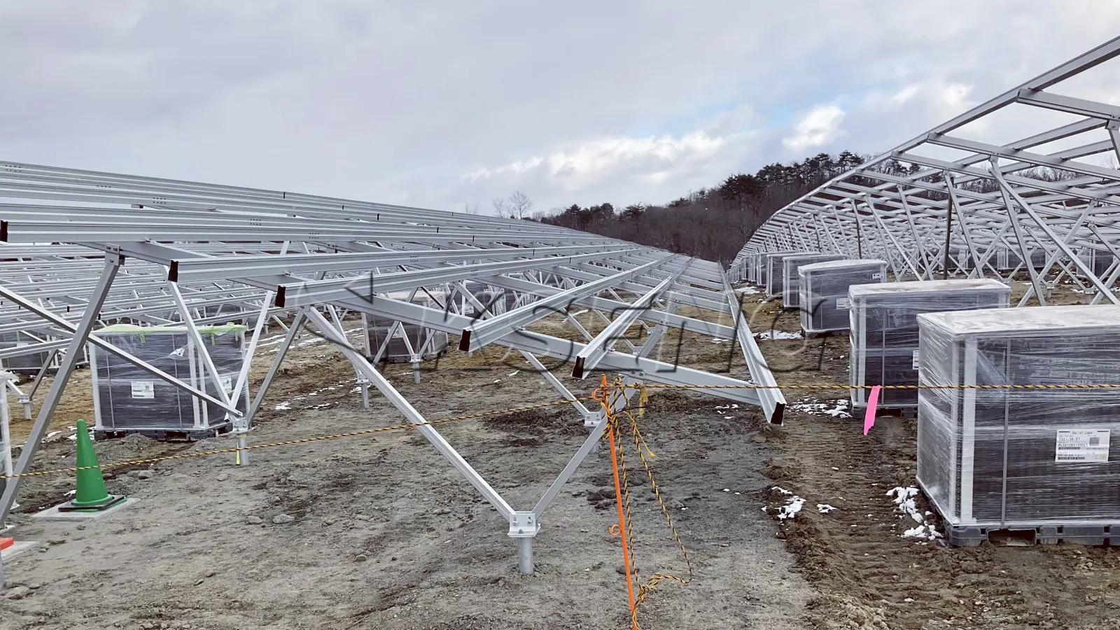 日本铝合金地面光伏支架37MW