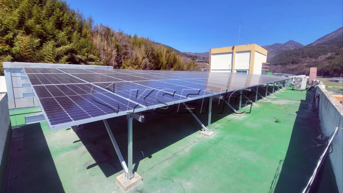 韩国庆尚平屋顶光伏支架75.5KW