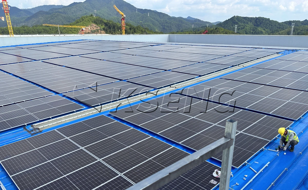 福建龙岩彩钢瓦光伏支架3MW
