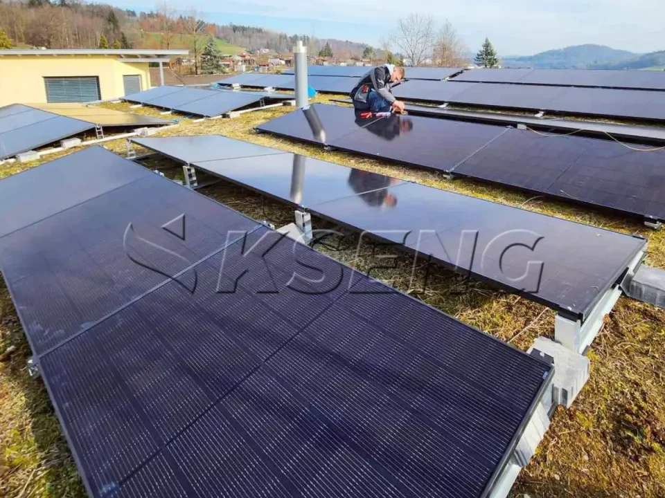 瑞士压载平屋顶光伏支架40KW