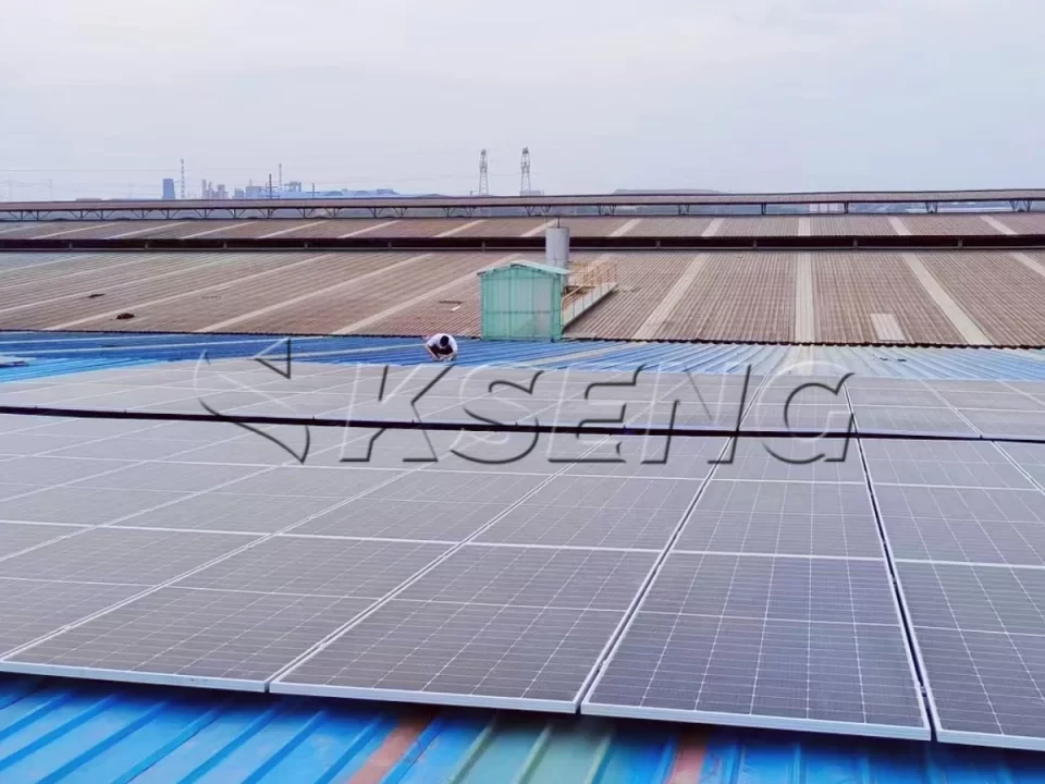 河南彩钢瓦屋顶光伏支架12MW