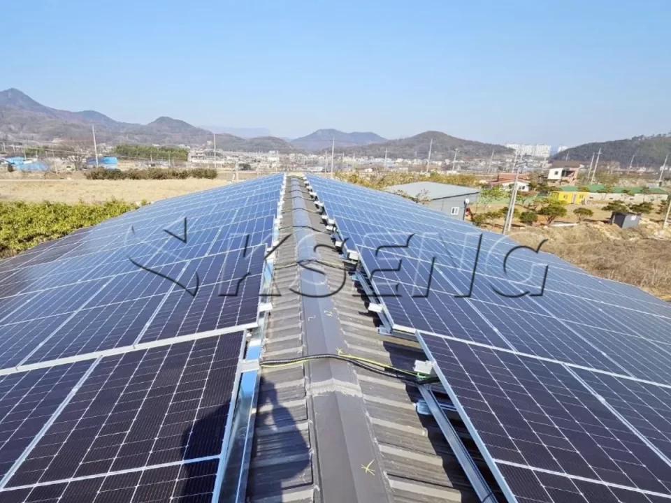 韩国彩钢瓦屋面光伏支架499KW项目案例
