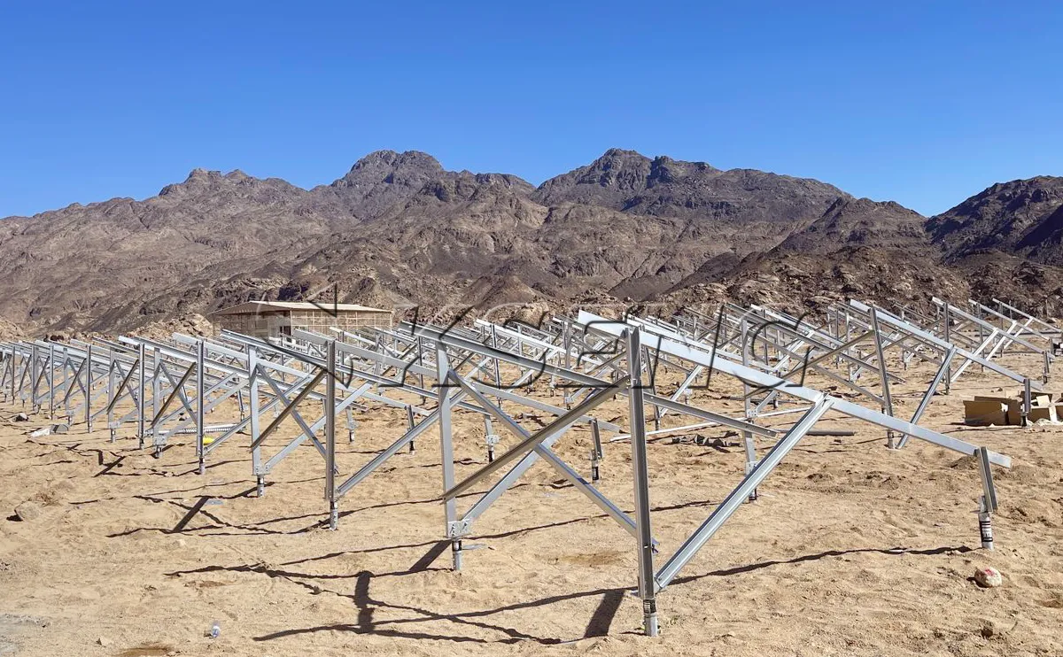 沙特阿拉伯地面光伏支架200KW项目案例