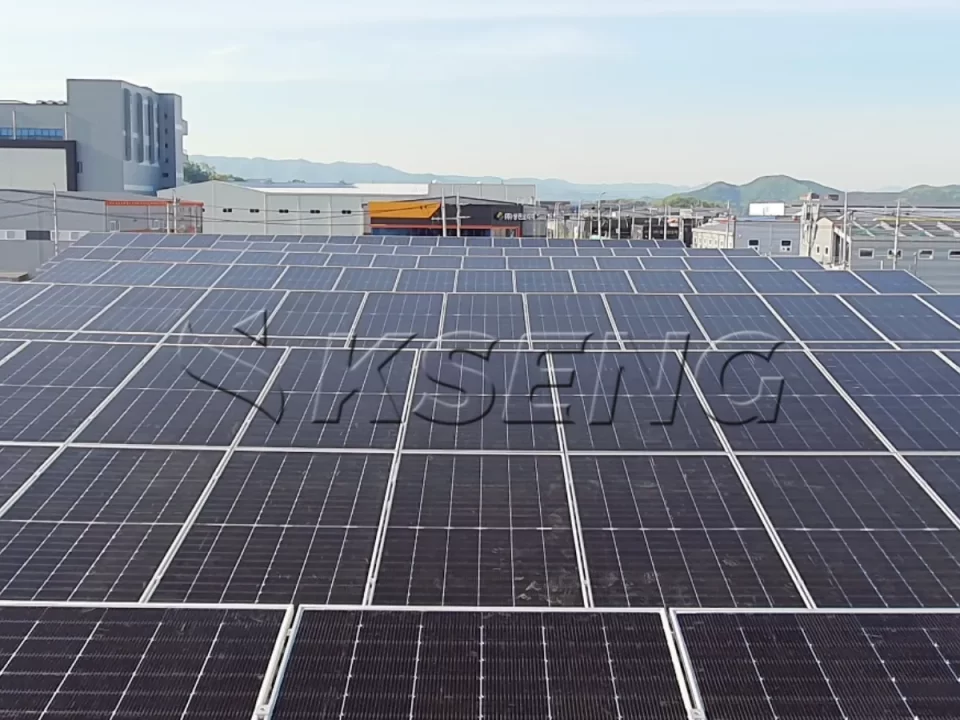 韩国庆北彩钢瓦光伏支架146.25KW