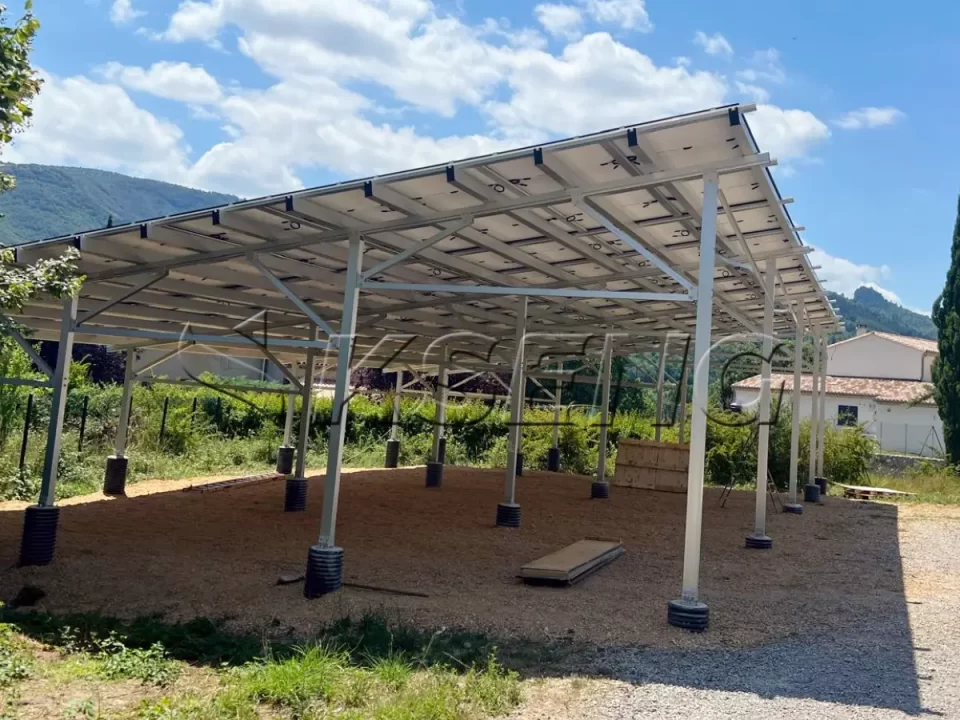 法国防水车棚光伏支架48.4KW项目案例