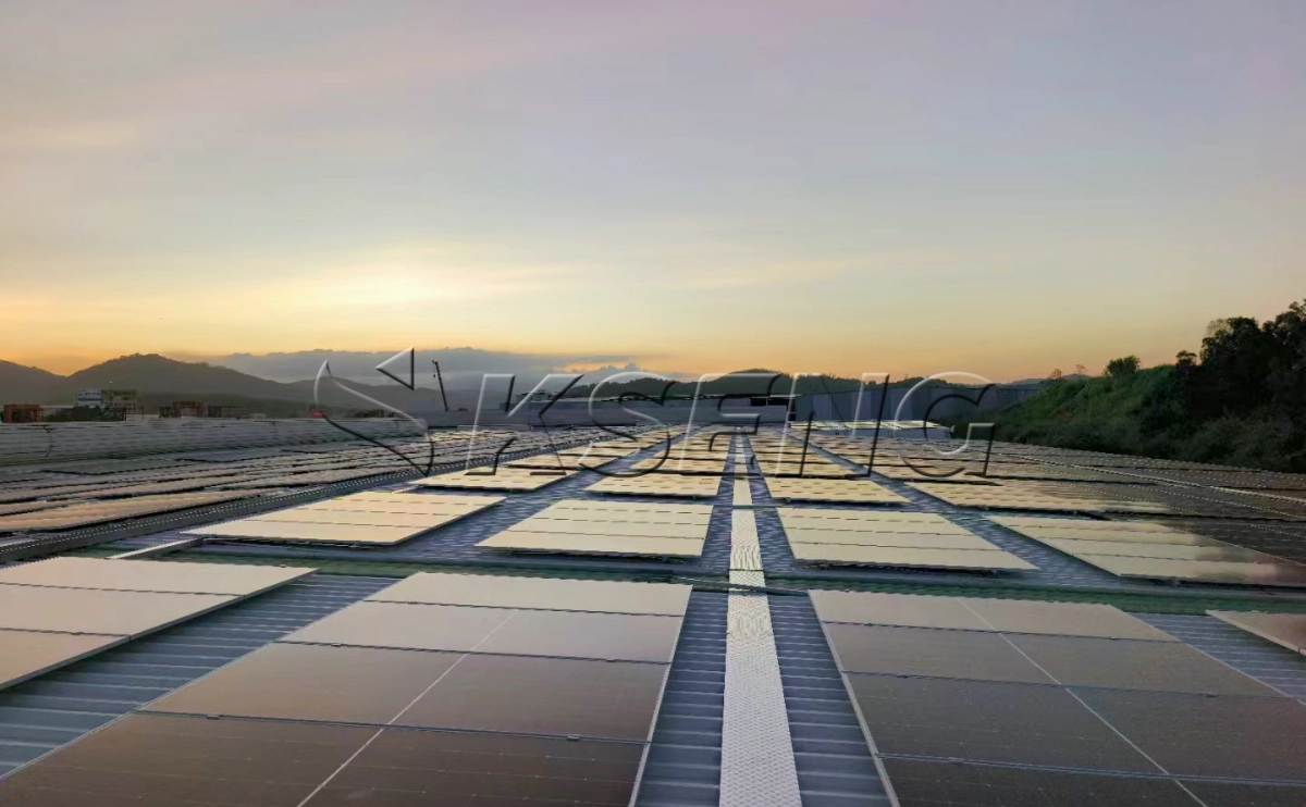 福建泉州彩钢瓦光伏支架3MW