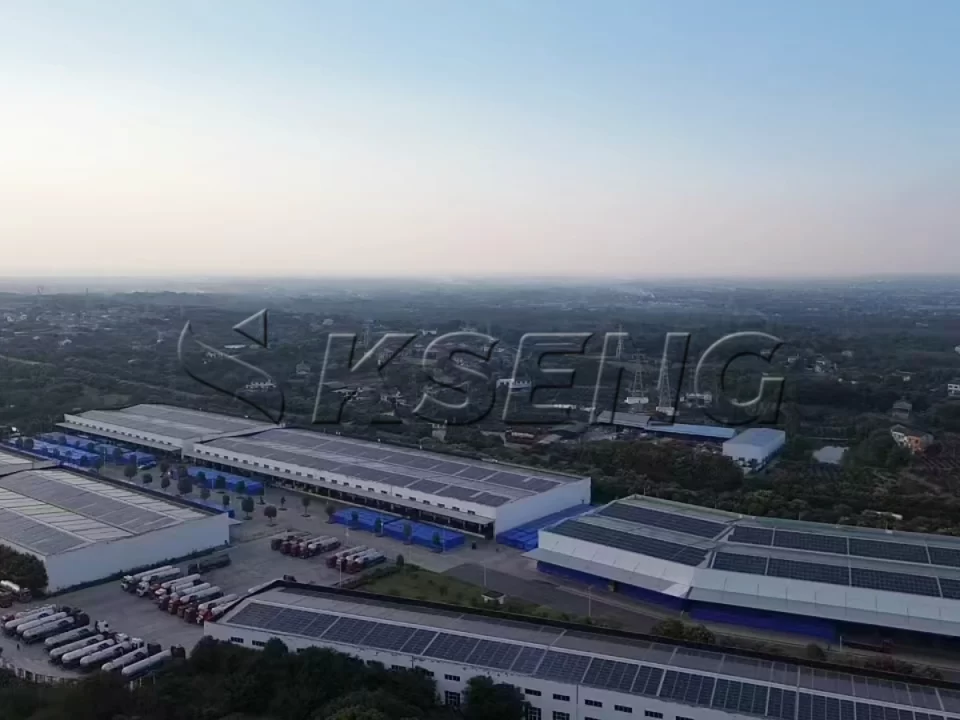 湖北宜昌彩钢瓦光伏支架2.5MW案例