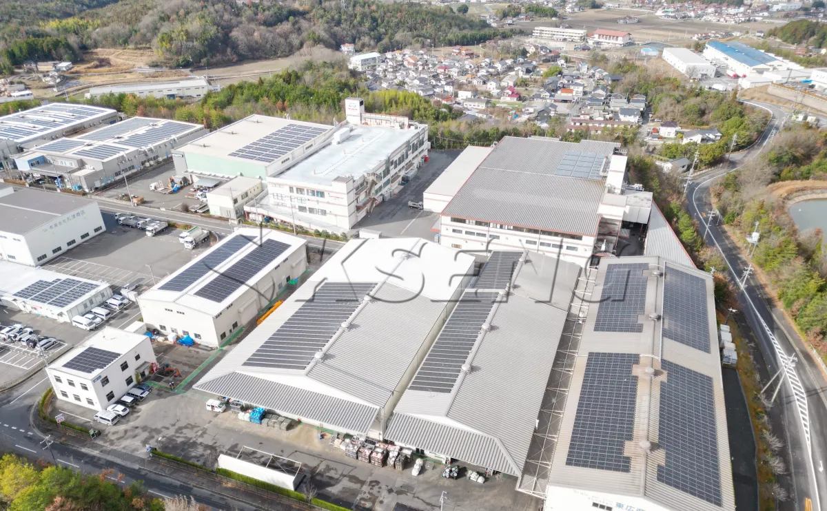 日本彩钢瓦屋顶光伏支架166KW