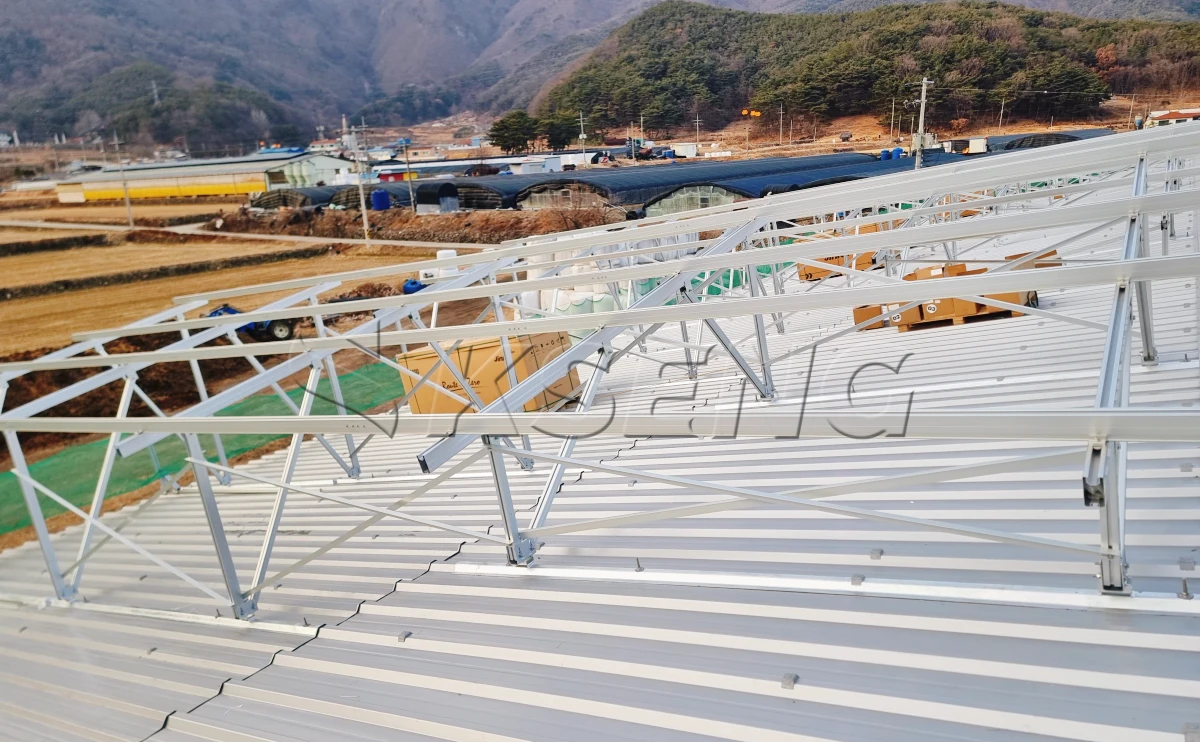韩国庆南彩钢瓦光伏支架389KW