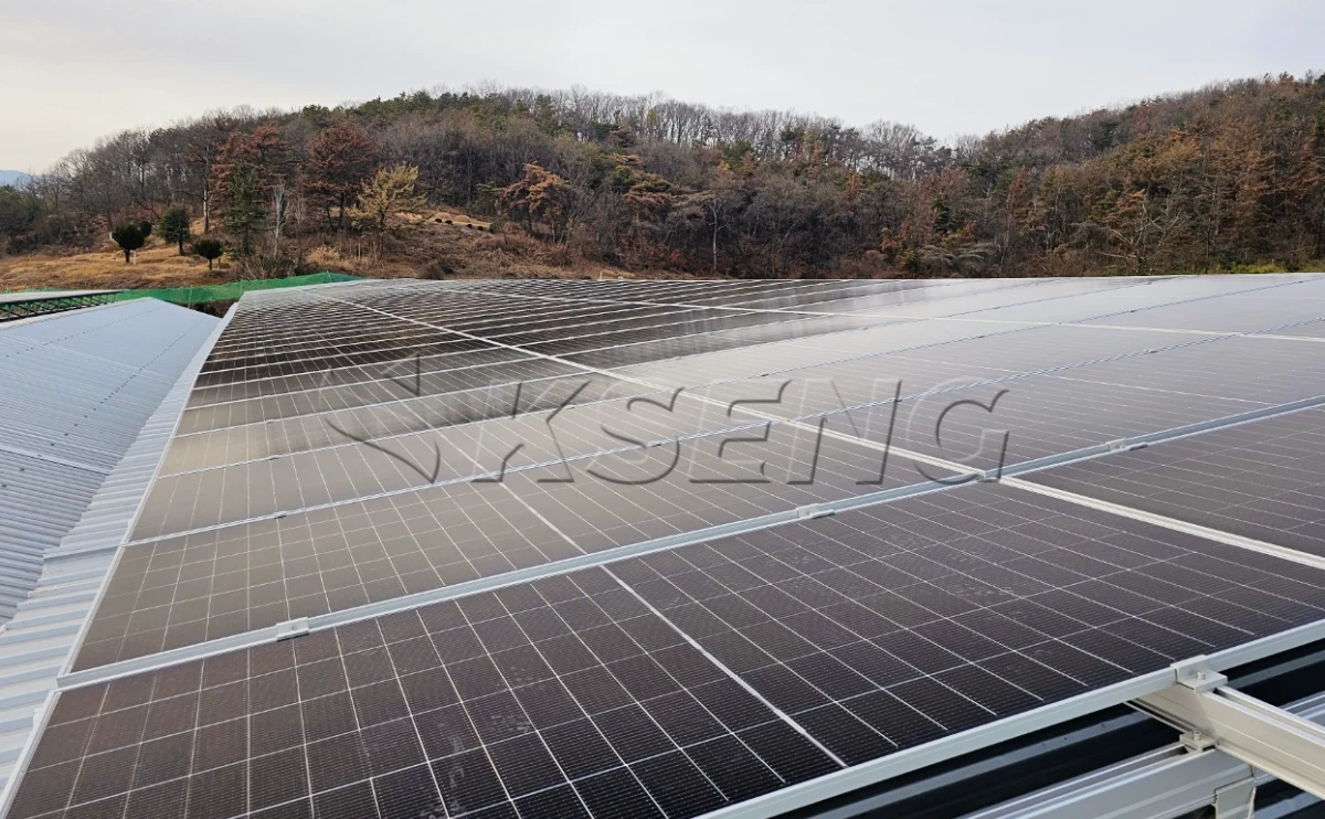 韩国庆南彩钢瓦光伏支架598KW