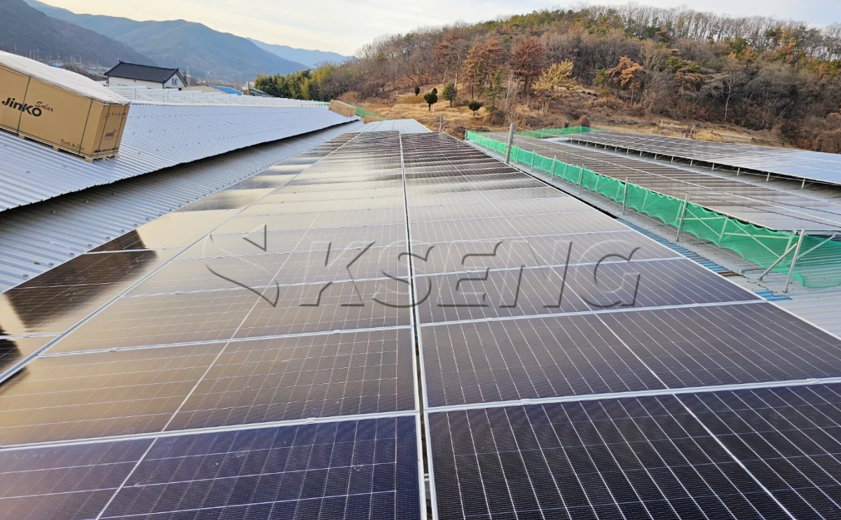 韩国庆南彩钢瓦光伏支架598KW