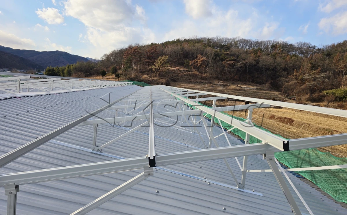 韩国庆南彩钢瓦光伏支架598KW