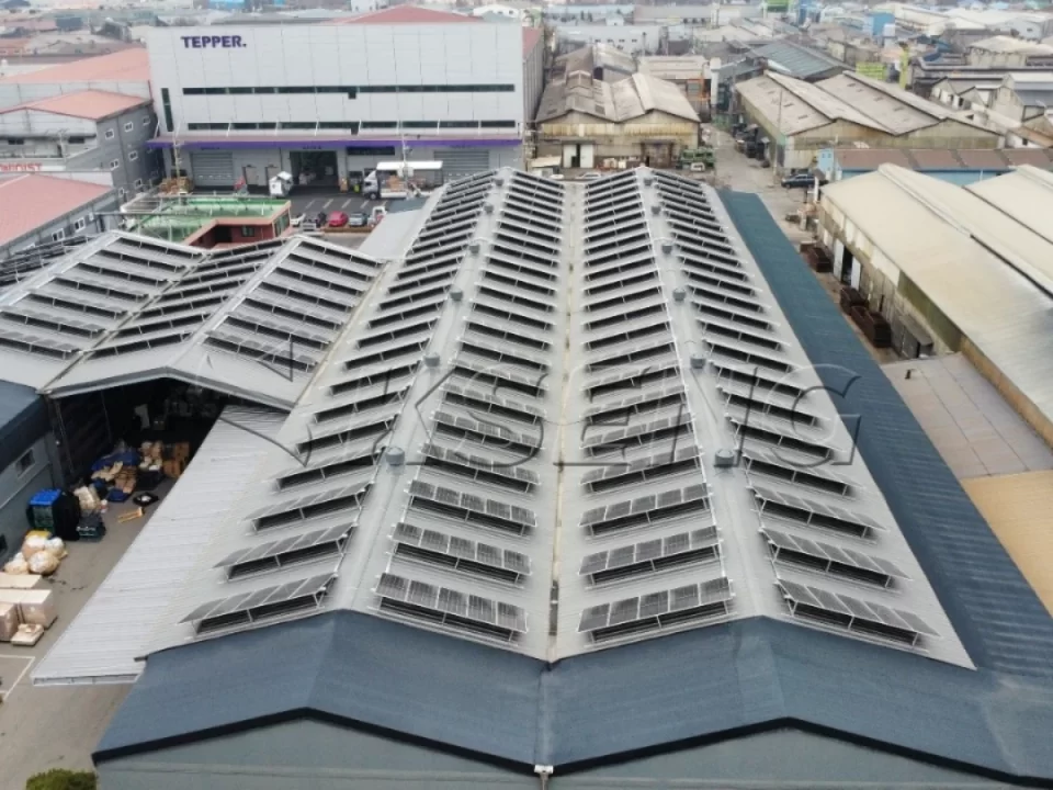 韩国仁川彩钢瓦光伏支架410.76KW