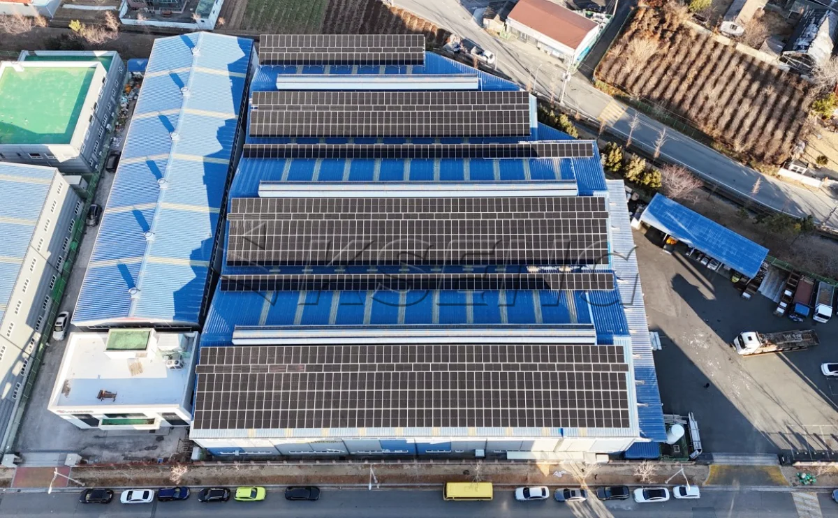 韩国彩钢瓦屋顶光伏支架483KW